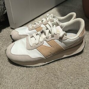 New Balance 237 Casual Women's Sneakers Shoes White Blush Pink size 9